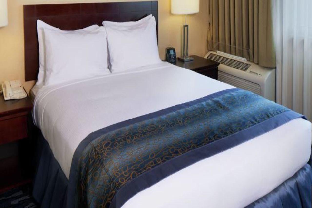 Doubletree By Hilton Norwalk Hotel Luaran gambar