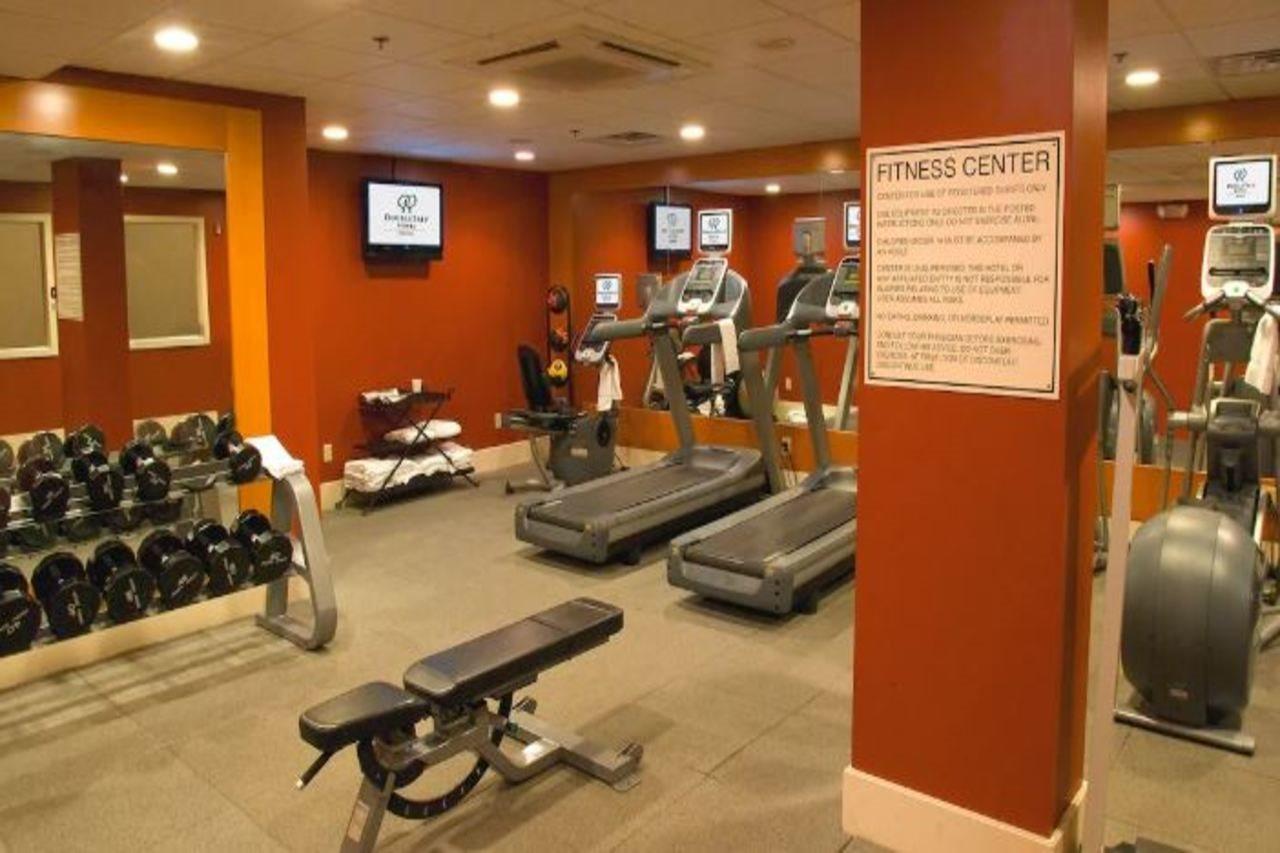 Doubletree By Hilton Norwalk Hotel Luaran gambar