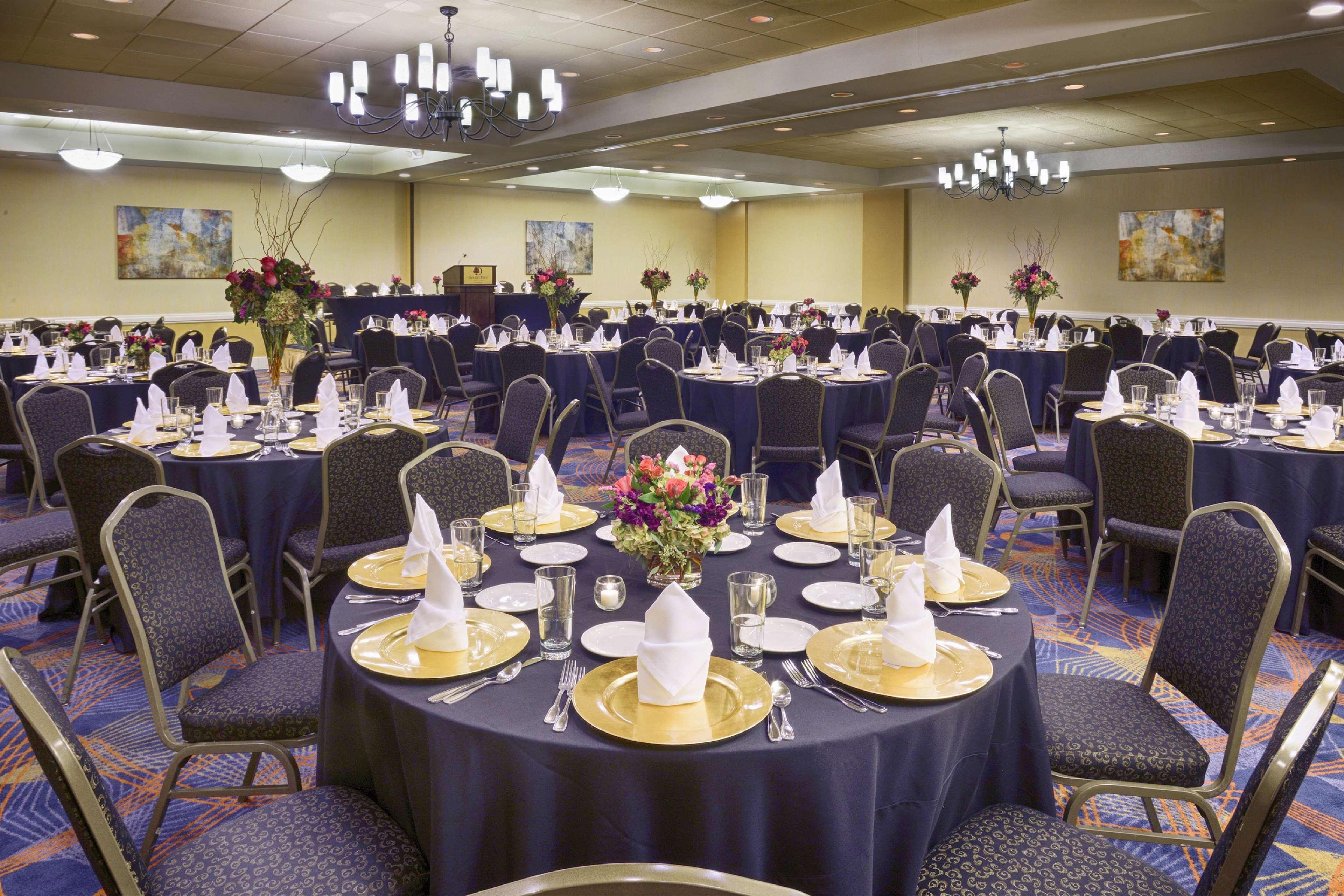 Doubletree By Hilton Norwalk Hotel Luaran gambar