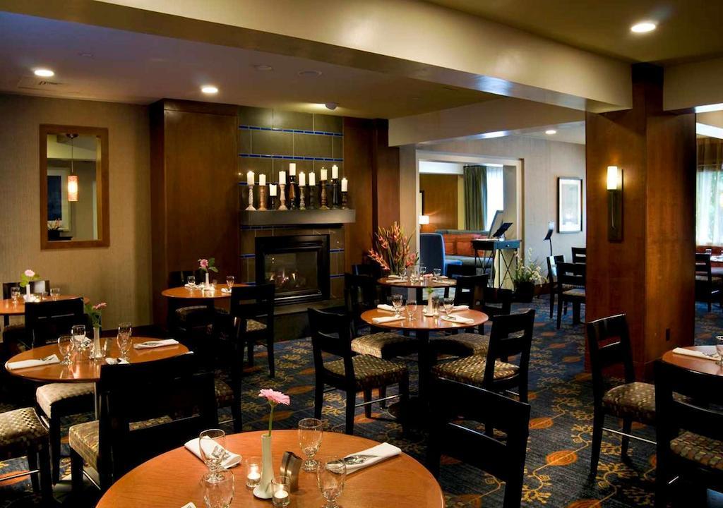 Doubletree By Hilton Norwalk Hotel Restoran gambar